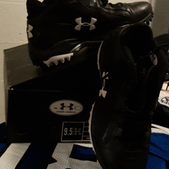 Prototype Under Armour Cleats for turf or Grass !! - Picture 5 of 5